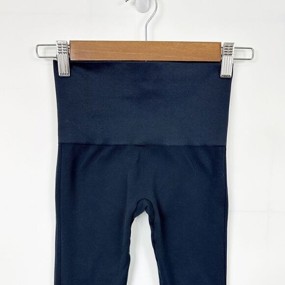 SPANX Look At Me Now Seamless Cropped Legging Navy Size Extra Small - Picture 6 of 8